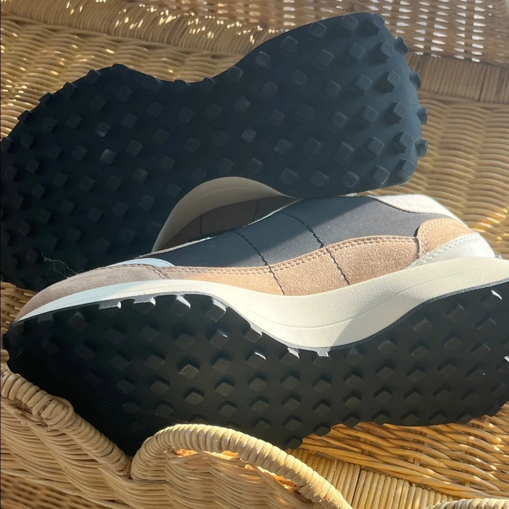 Steve Madden Black, White, and Tan Sneakers - Picture 3 of 4